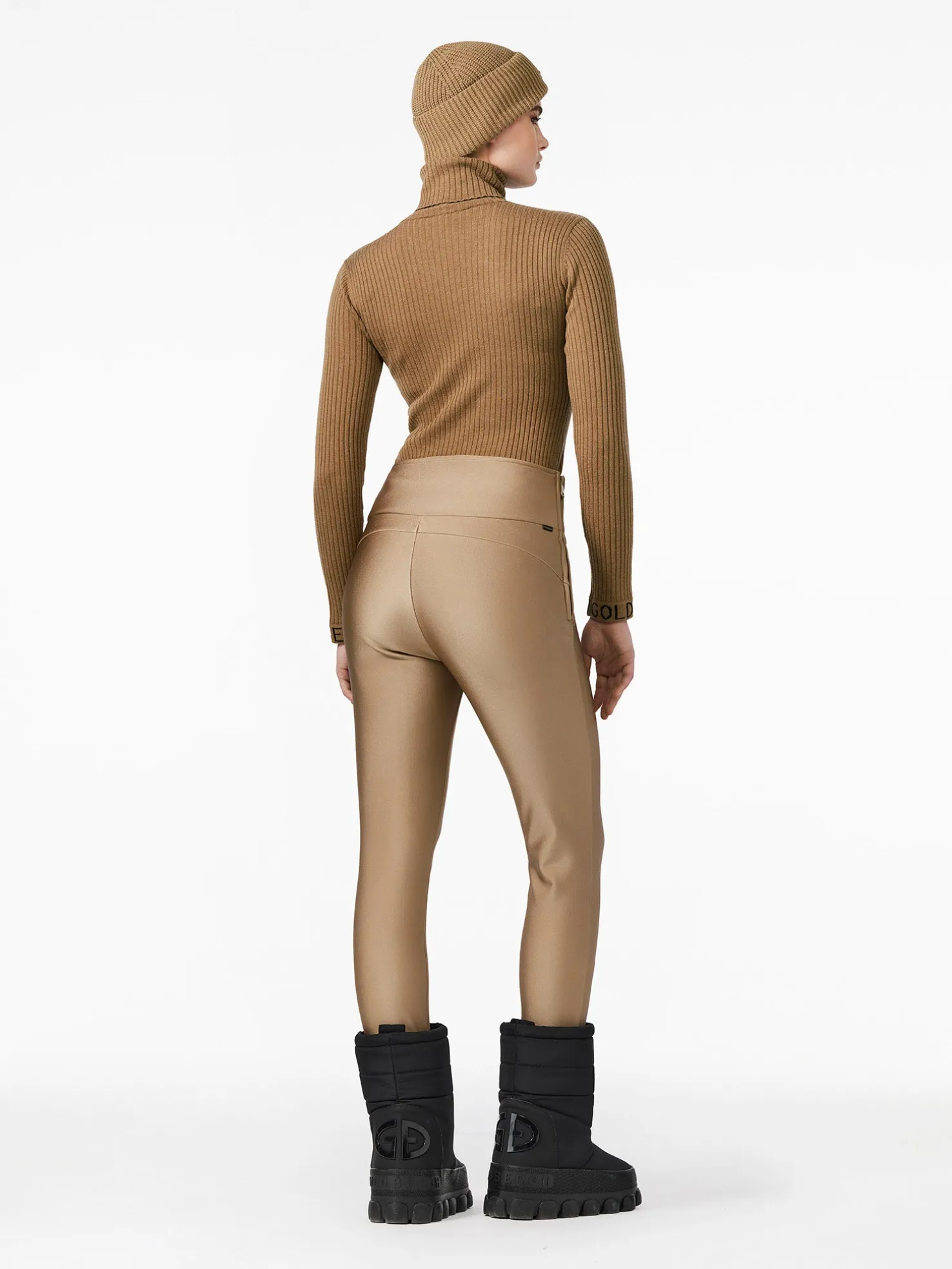 MIRA Long Sleeve Knit Sweater